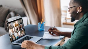 How To Keep Your Hybrid Workforce Engaged 300x169