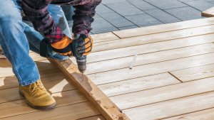 5 Expert Tips For Durable Deck Construction 300x169