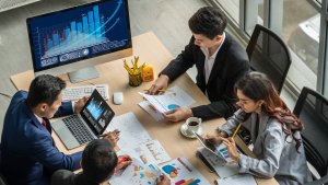 4 Risks That Small Businesses Should Know 300x169